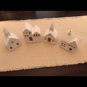 Target white ceramic light up houses - set of 4
